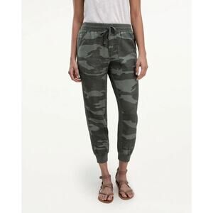 Splendid Camo green jogger sz S